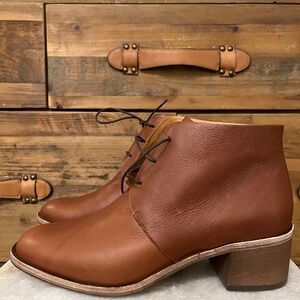 Coclico Sake tie up Ankle boots